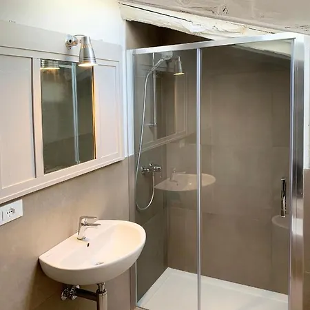 Antica Torre Apartment *