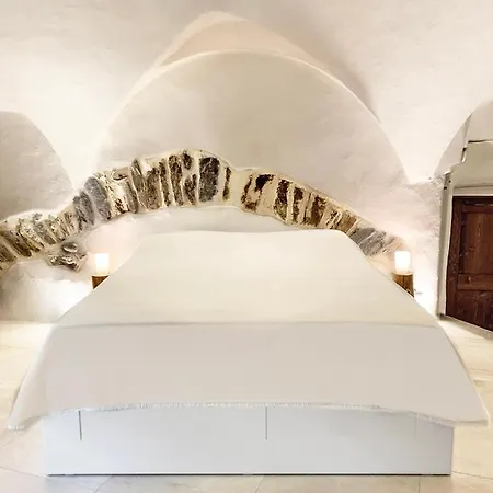 Antica Torre Apartment *