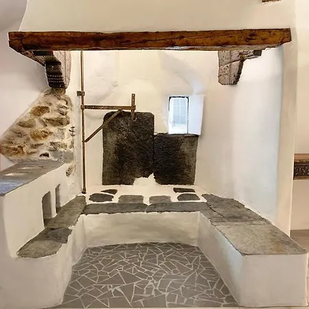 Antica Torre Apartment *
